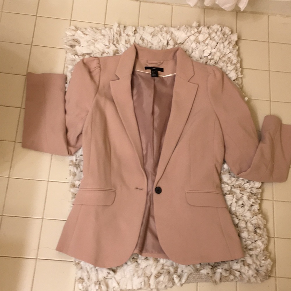 H&M EUC BLUSH COLOR PUFF SLEEVE STRUCTURED FITTED BLAZER SIZE 8